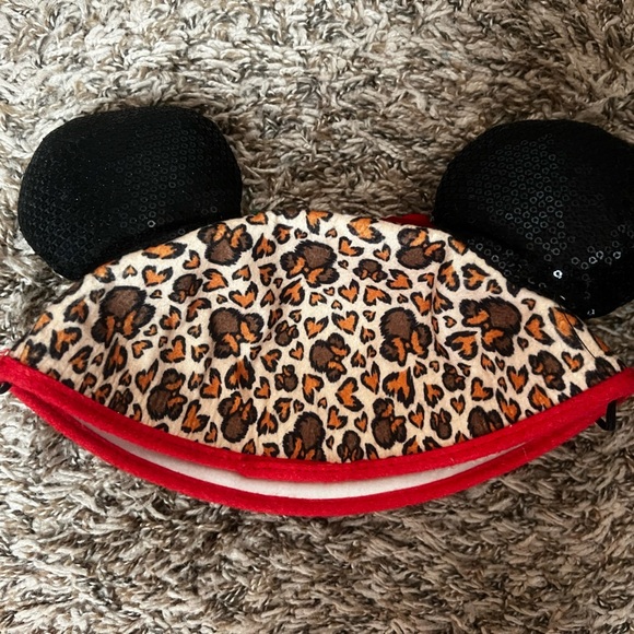 Disney Parks Minnie Mouse Leopard Ear Hat - Picture 2 of 2